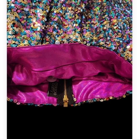 SUPER FUN SEQUIN BIKINI TOP W/MATCHING SEQUIN SKATER SKIRT. MetallicPINK/PURPLE - Picture 9 of 11